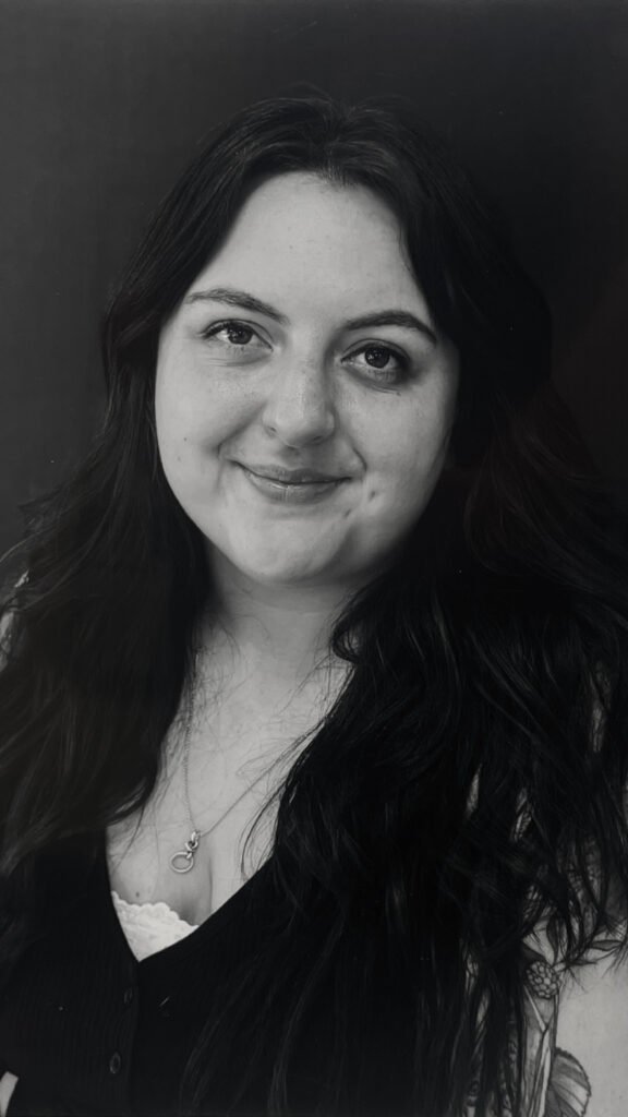 Shian Gillespie is a PMU or permanent makeup artist. She specializes in ombre powder brows, cover ups, color correction, brow lamination and tinting. Near Me Tattoo is located at 6721 bells ferry road ste d110Woodstock Ga 30189